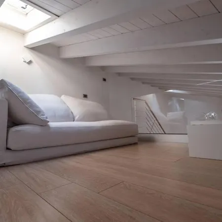 Happy Guest Apartments - Lake & Style Riva di Solto Exterior photo