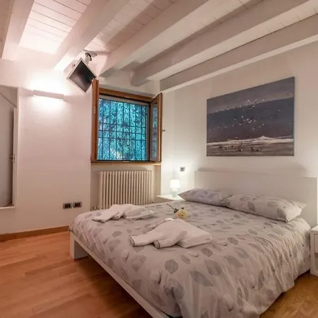 Happy Guest Apartments - Lake & Style Riva di Solto Exterior photo