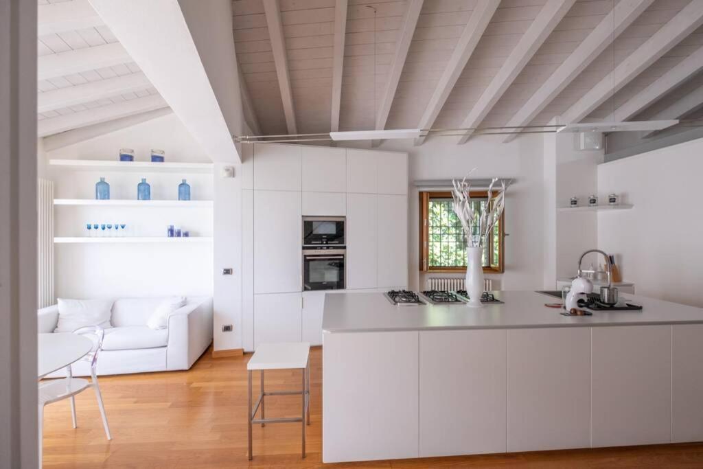 Happy Guest - & Style Apartment Riva di Solto